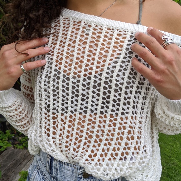 Guess Knit Top - Picture 3 of 3